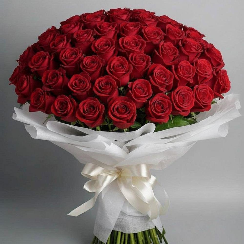 Букет 101 Красная роза Блэк Мэджик в Зеленоградском