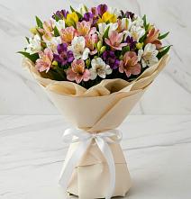 Букет цветов из:  Альстромерии в Зеленоградском