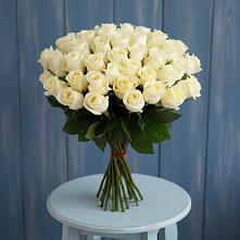 Букет 51 Белая роза Эдлесс Лав в Зеленоградском