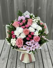Букет цветов из:  Альстромерии, Гвоздики, Розы и Хризантемы в Зеленоградском