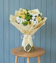 Букет цветов из:  Хризантемы и Розы в Зеленоградском